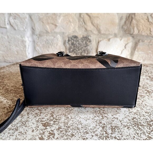 NWT Coach Mollie Tote Bag 25 In Signature Canvas With Bow Print CZ767 - Picture 9 of 14